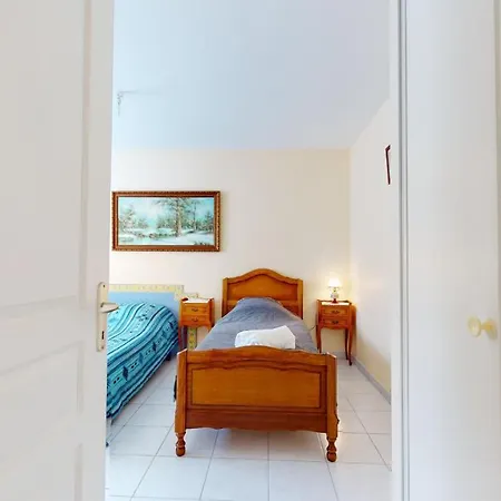 La Terrasse Du Port De Gilles Holiday home *